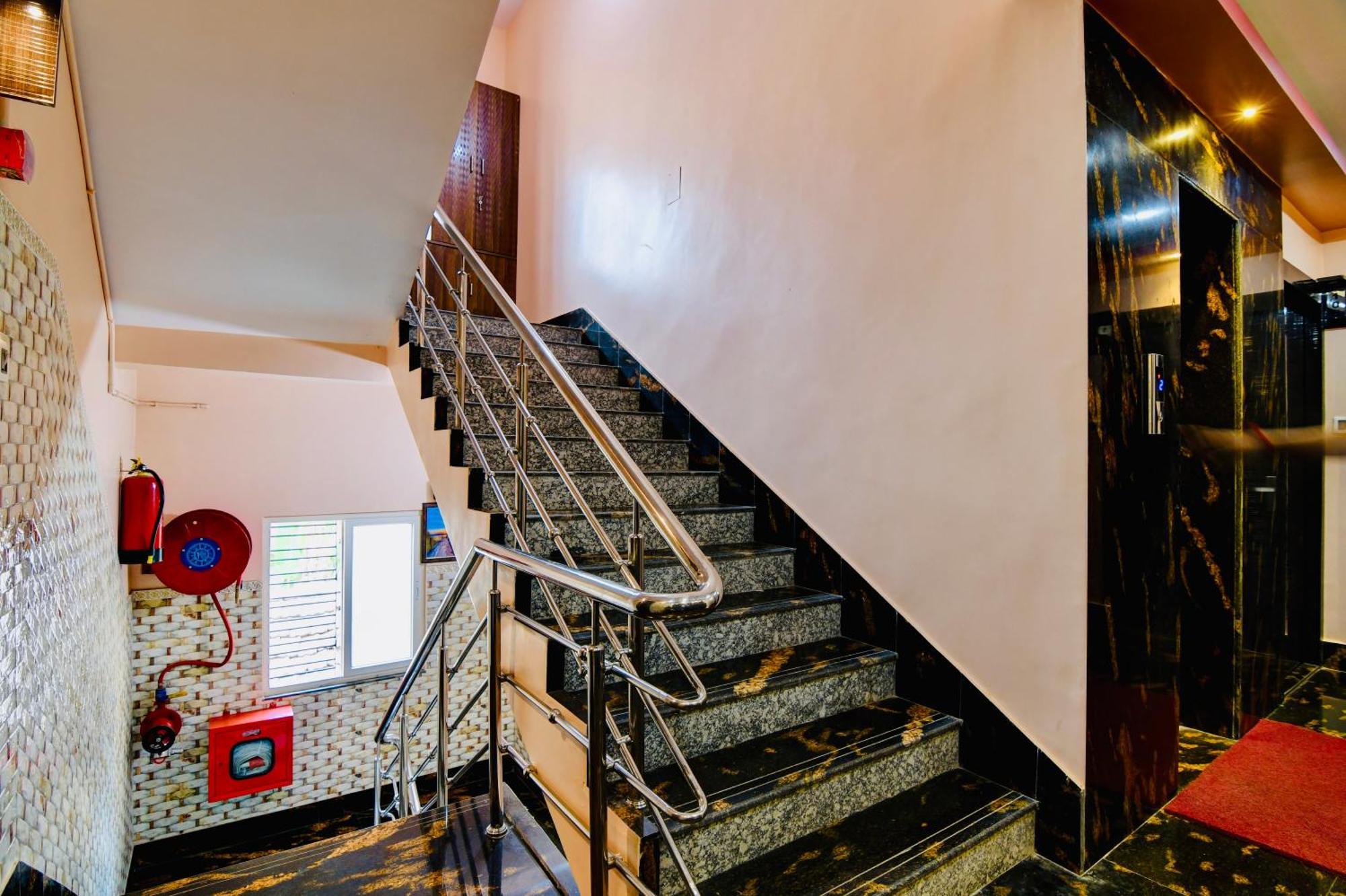 Hotel Kanan Inn Kolkata Eksteriør bilde
